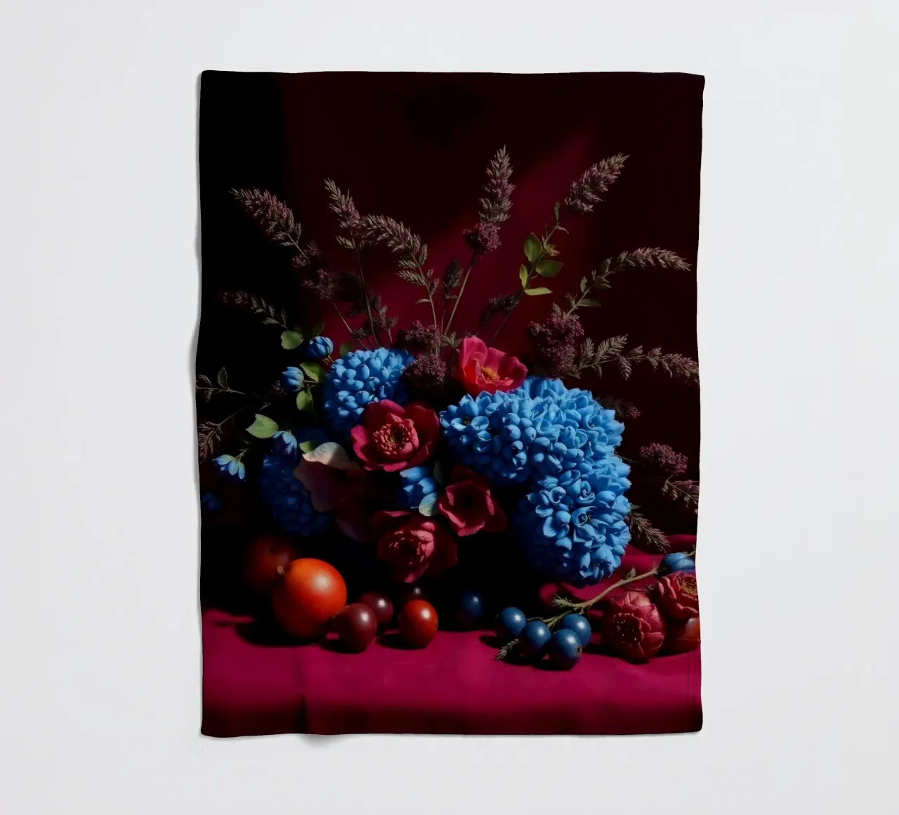 Vibrante composizione floreale con frutta colorata in coperta in pile da DesignDoodle