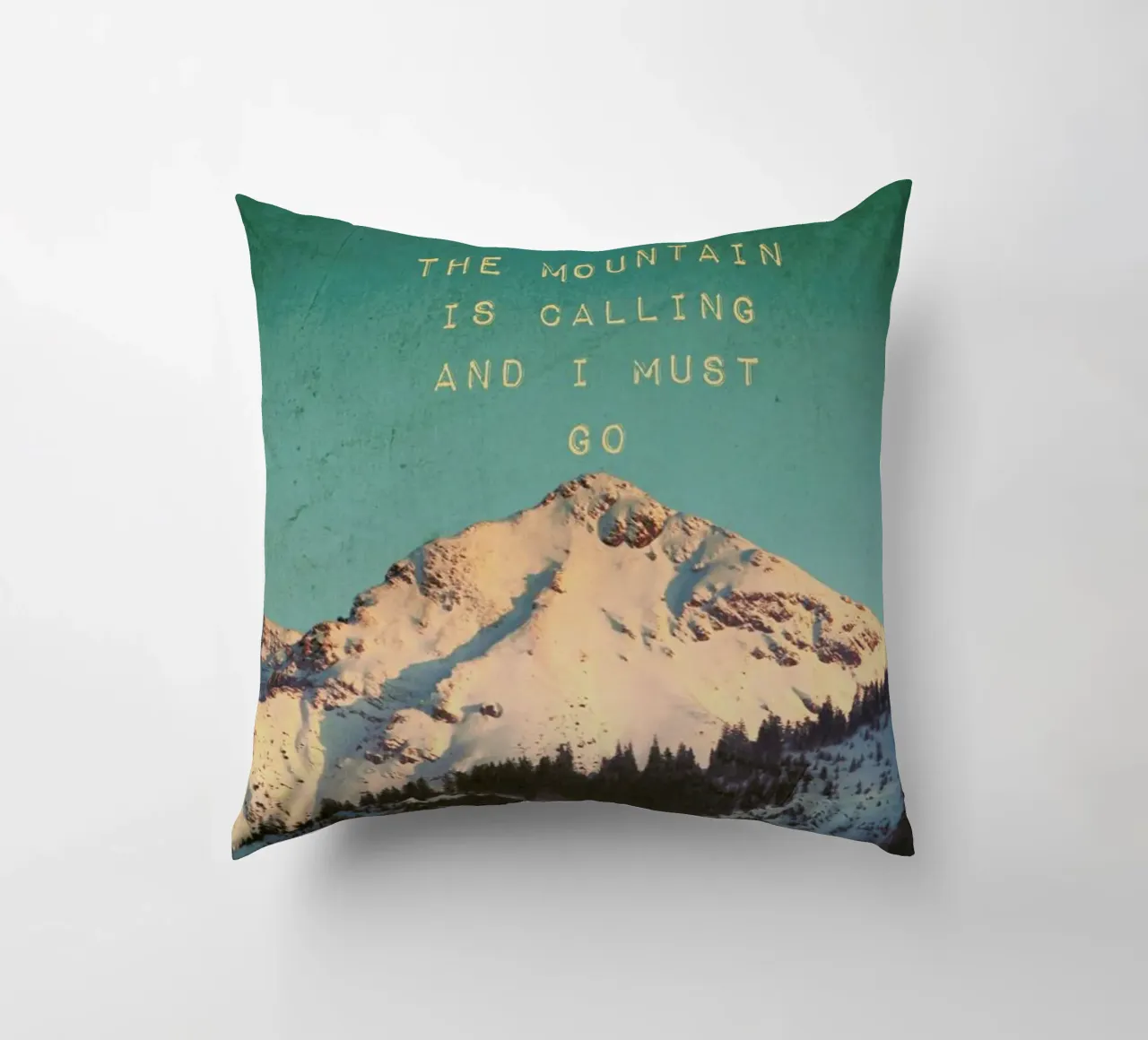 Mountain Is Calling cuscino da Monika Strigel