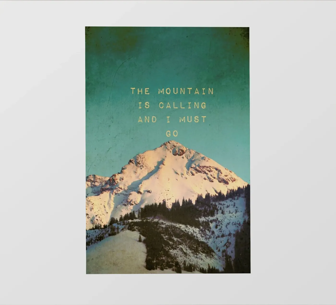 Mountain Is Calling fotobehang van Monika Strigel