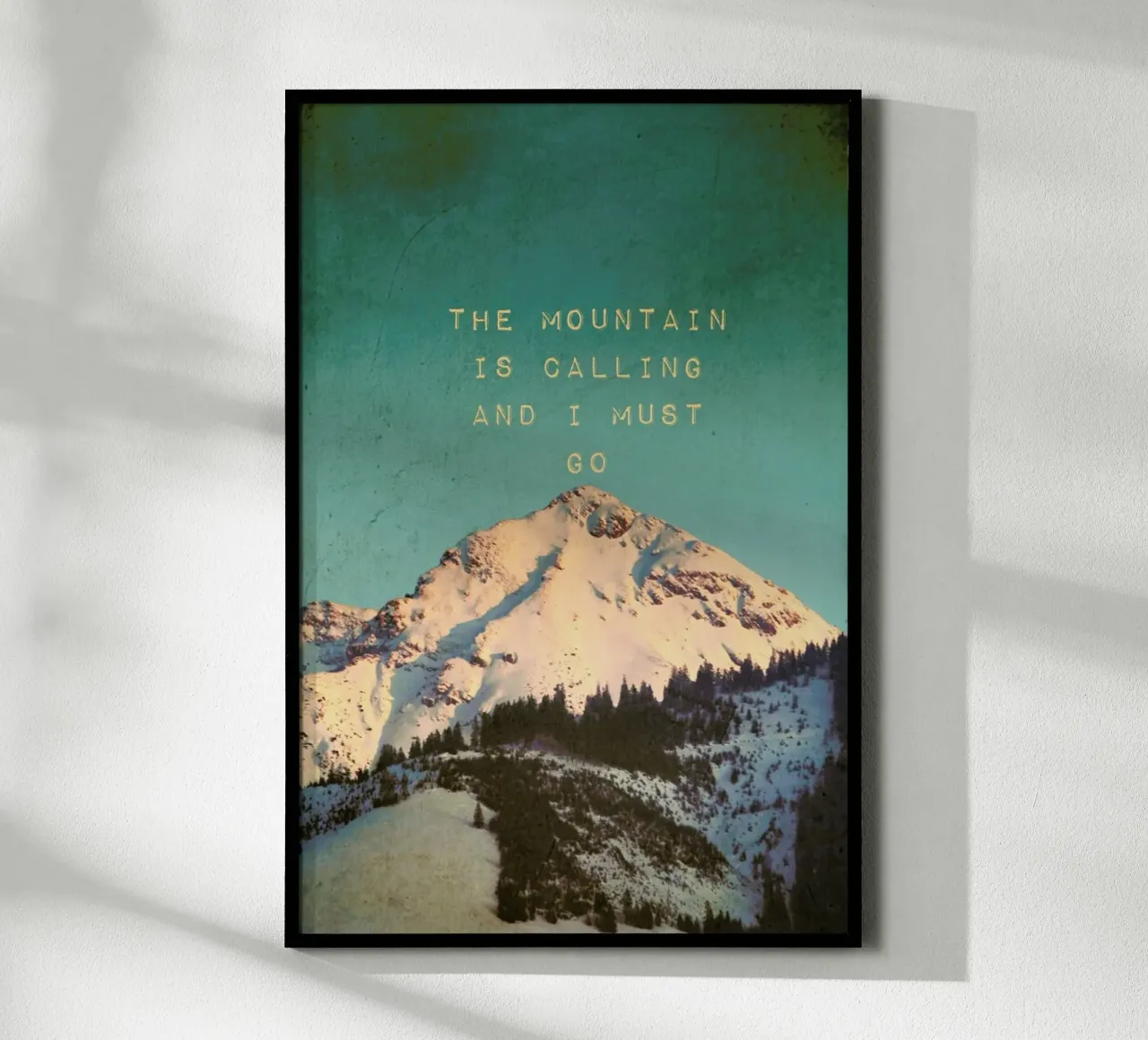 Mountain Is Calling poster da Monika Strigel