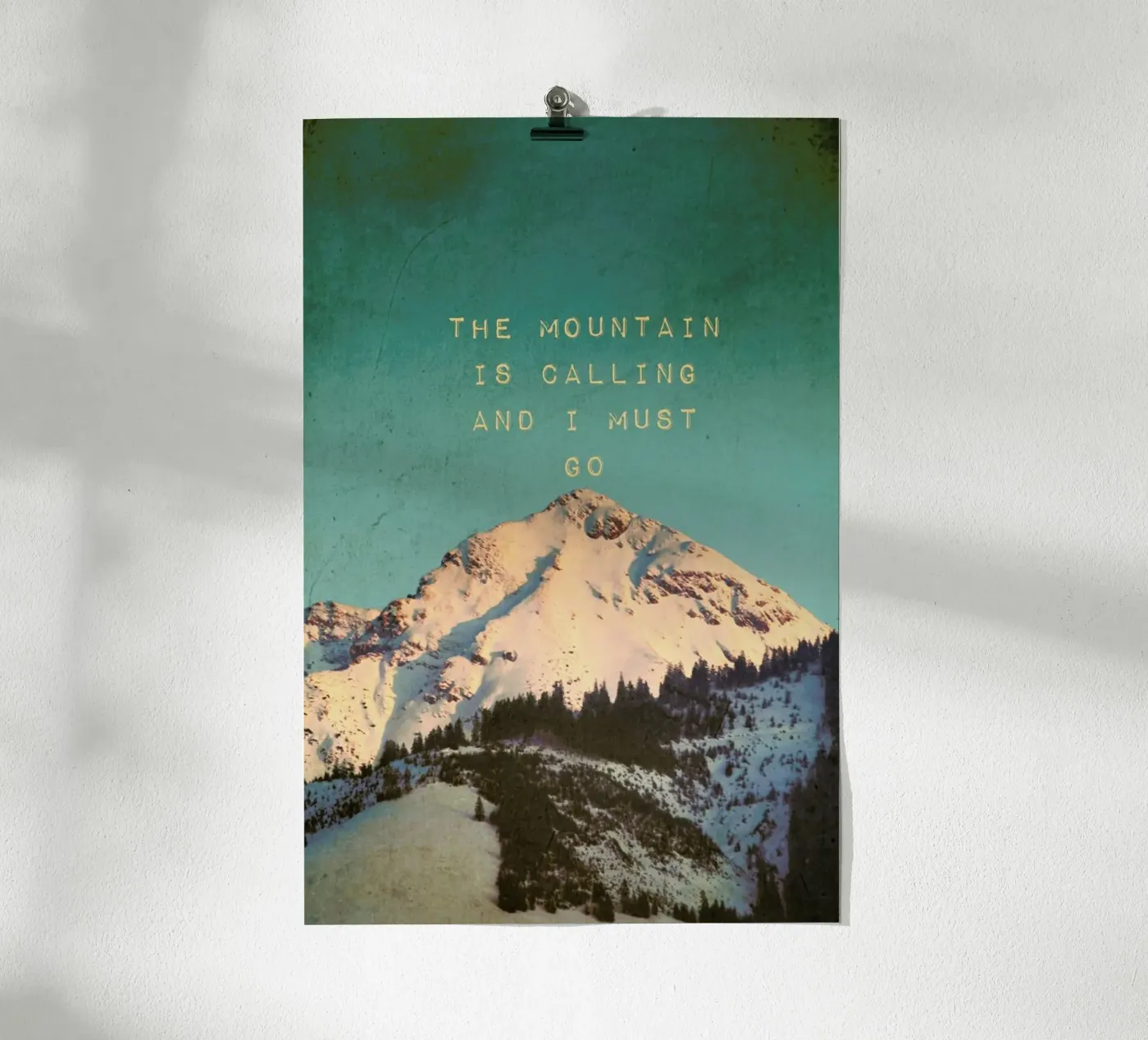 Mountain Is Calling poster da Monika Strigel