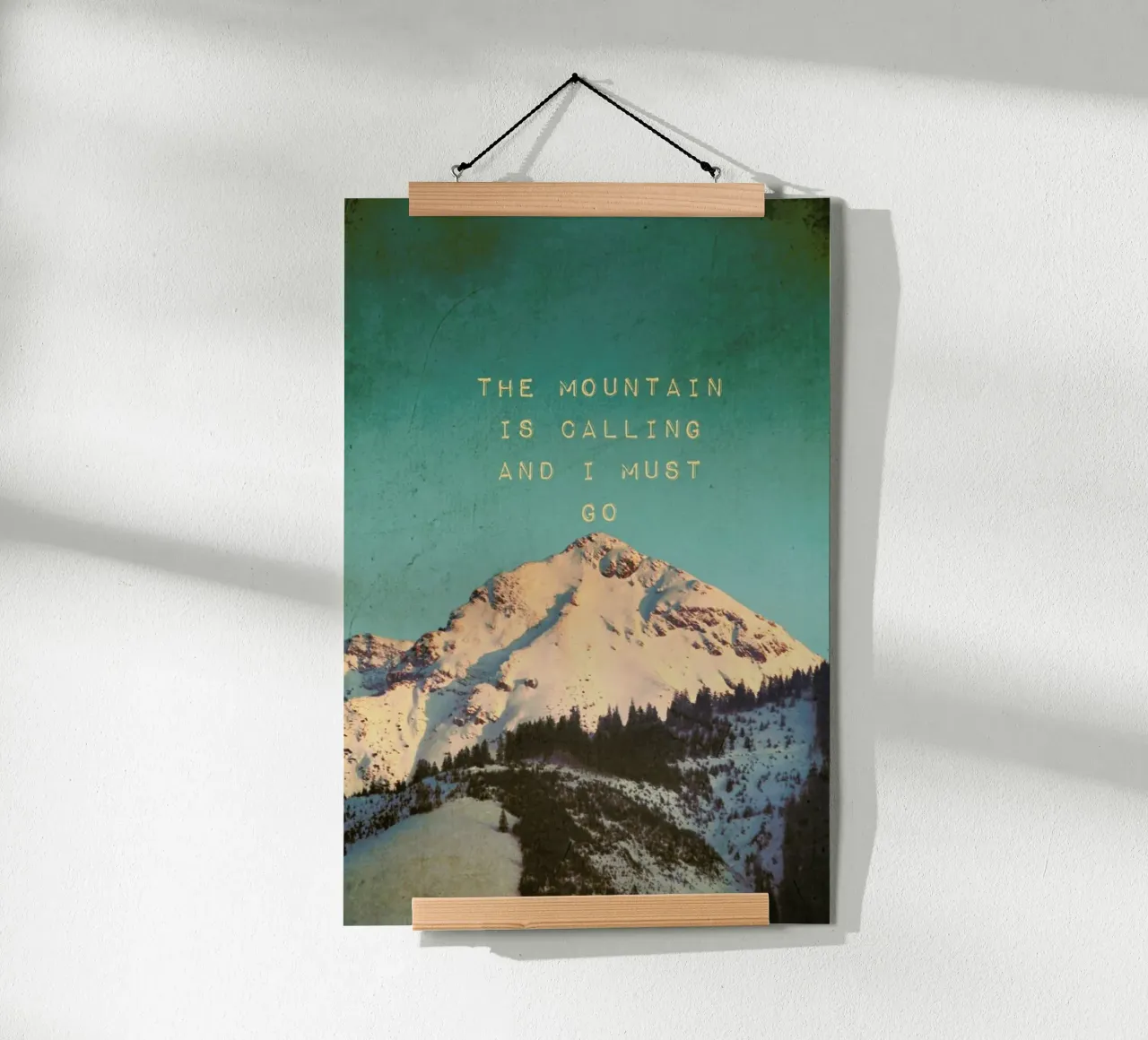 Mountain Is Calling poster da Monika Strigel