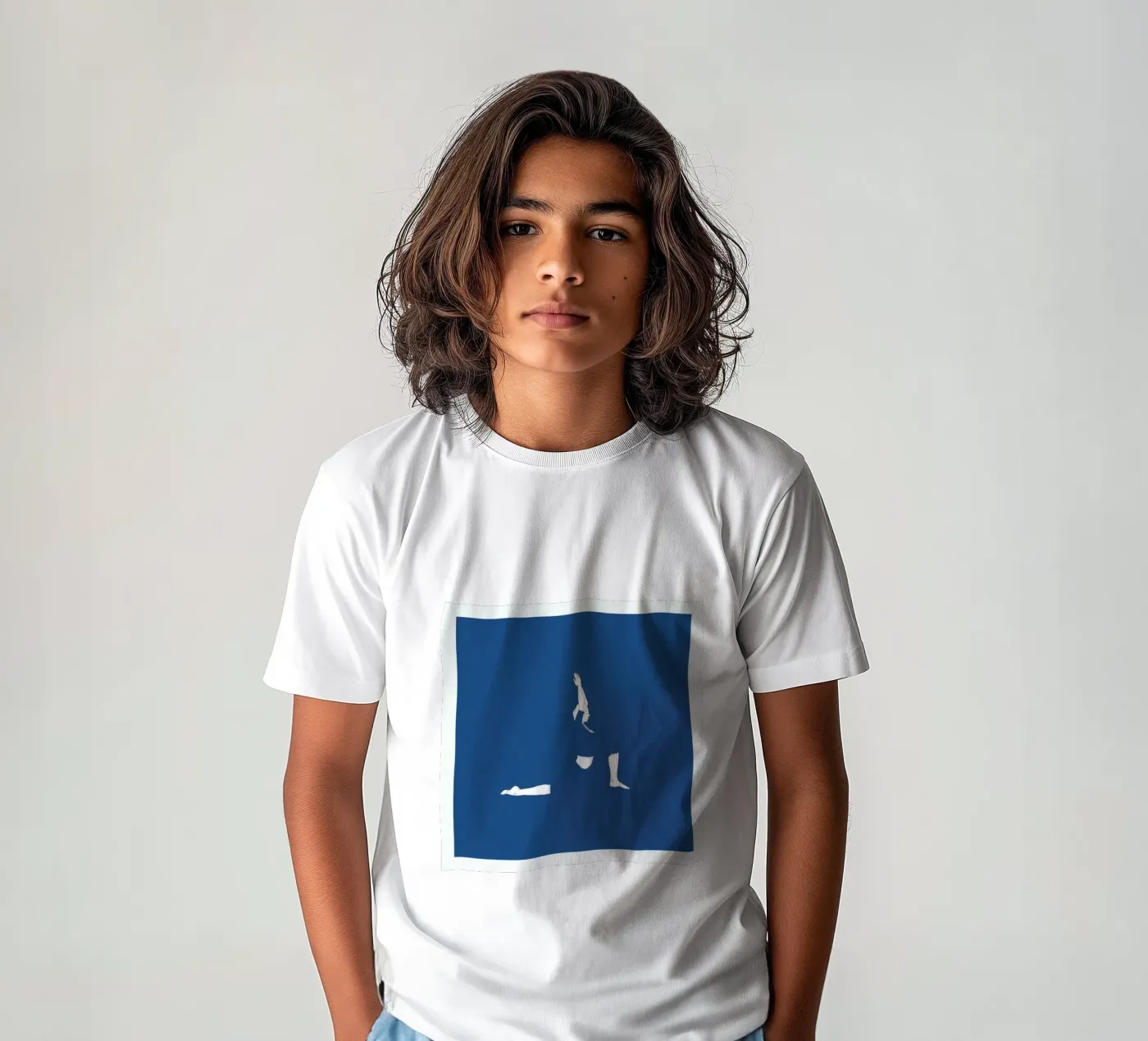Yoga Practice 9 t-shirt bambini da Sandra De Leon