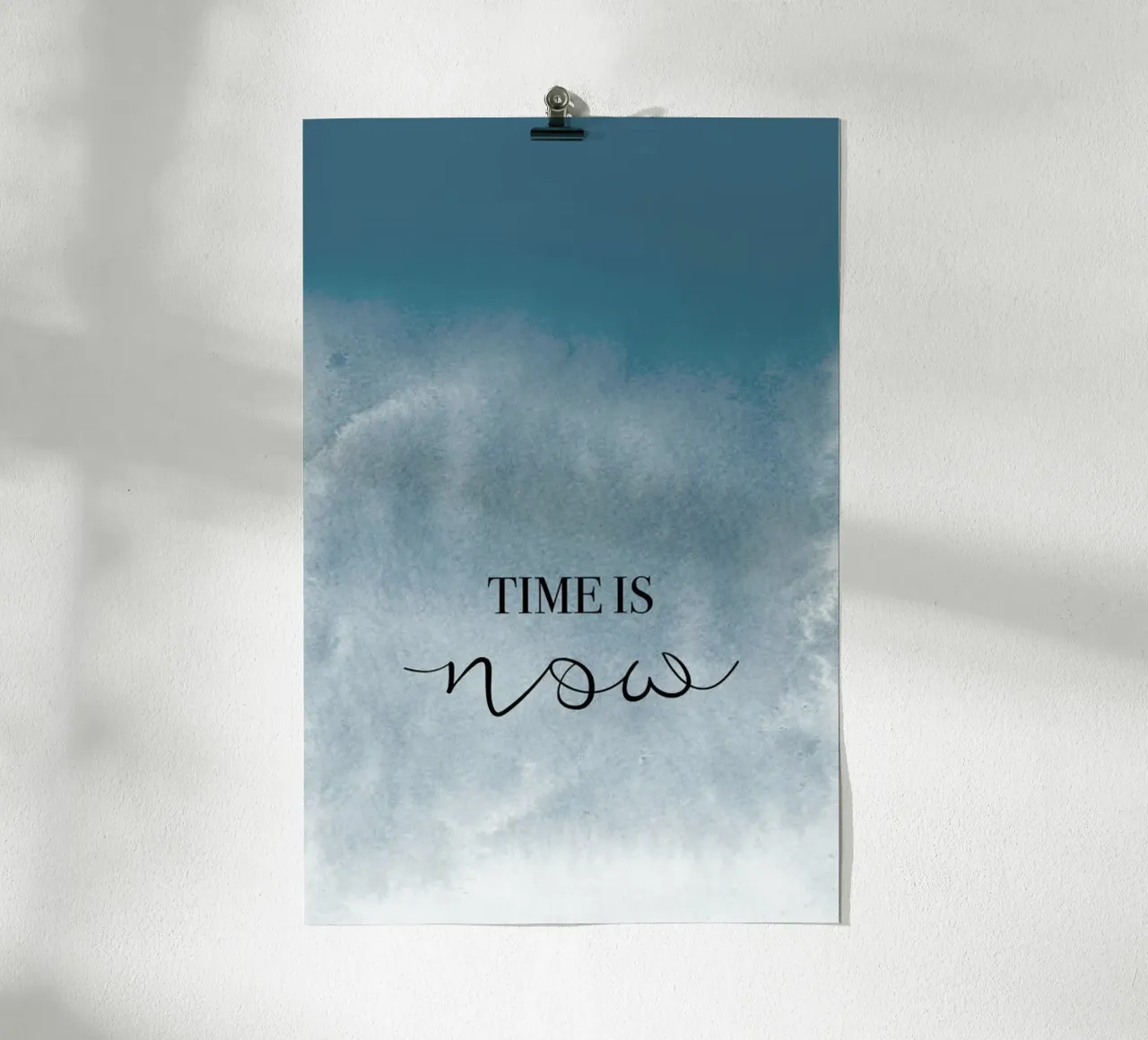 Time Is Now poster con telaio in alluminio da KRUTH DESIGN