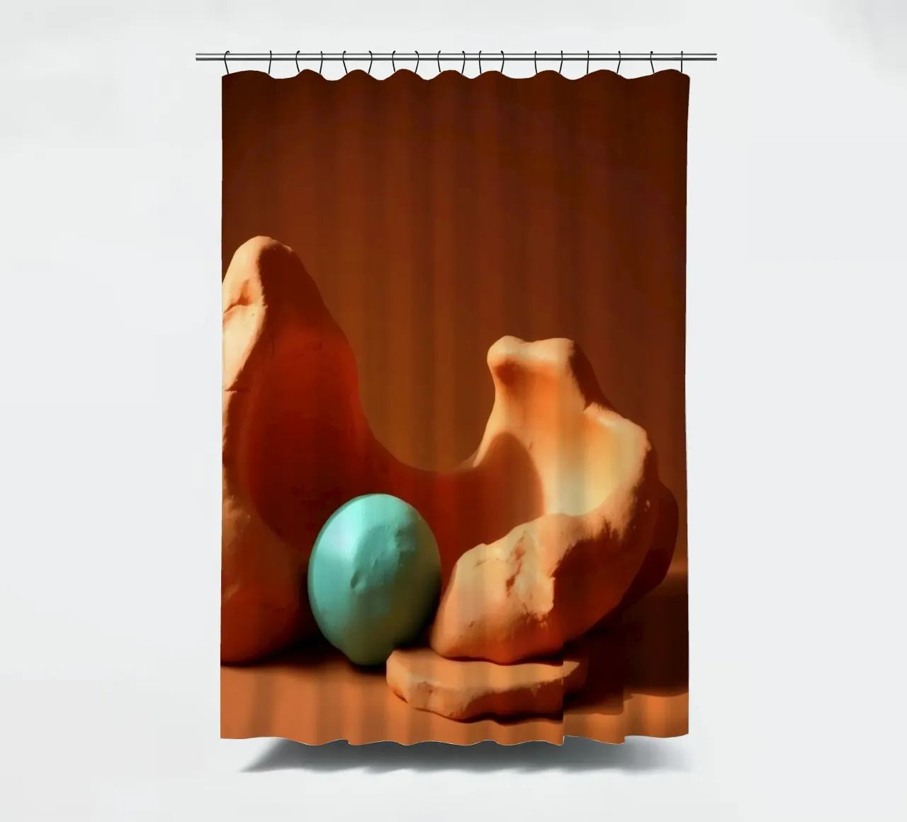 Composizione scultorea di argilla arancione e di una sfera turchese tenda da doccia da DesignDoodle