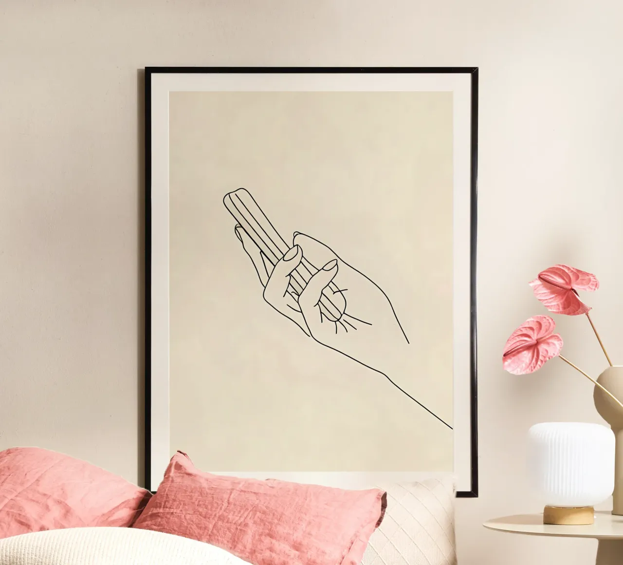 Dessin minimaliste d'une main tenant un téléphone portable | Mode hahnemühle de Viv Line Art