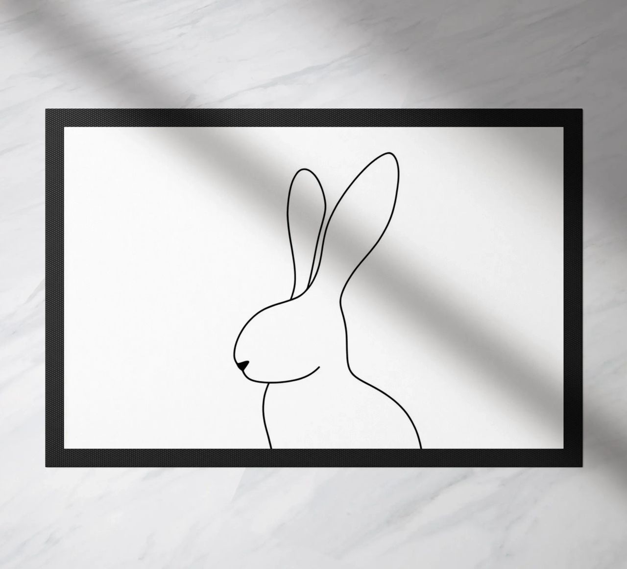 Disegno lineare minimalista di un coniglio seduto | Astratto moderno zerbino da Viv Line Art