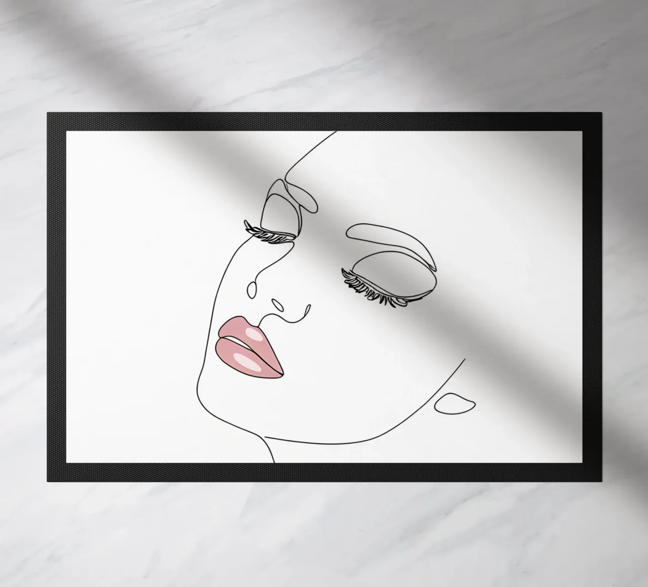 Portrait d'une femme au trait minimaliste | Modern Abstrac paillasson de Viv Line Art