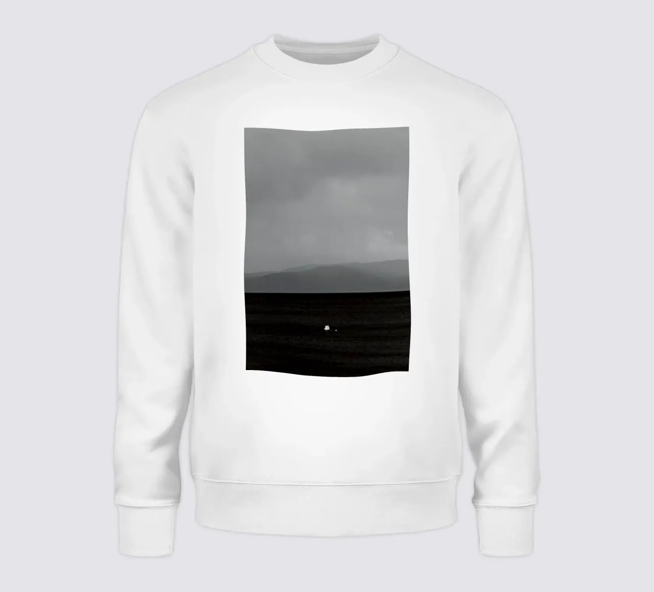 Solitude sweatshirt by Nur Mut