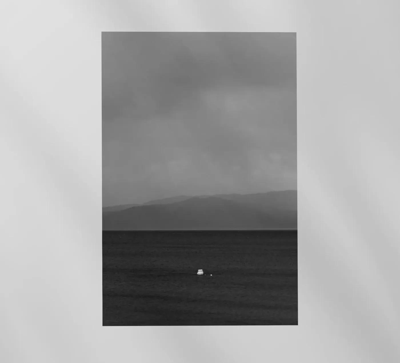 Solitude pellicola backlit da Nur Mut