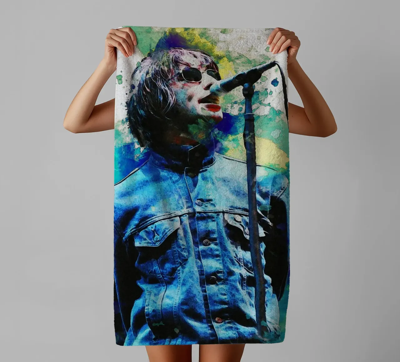 Smudge Portrait Liam Gallagher towel by Gunawan Rb
