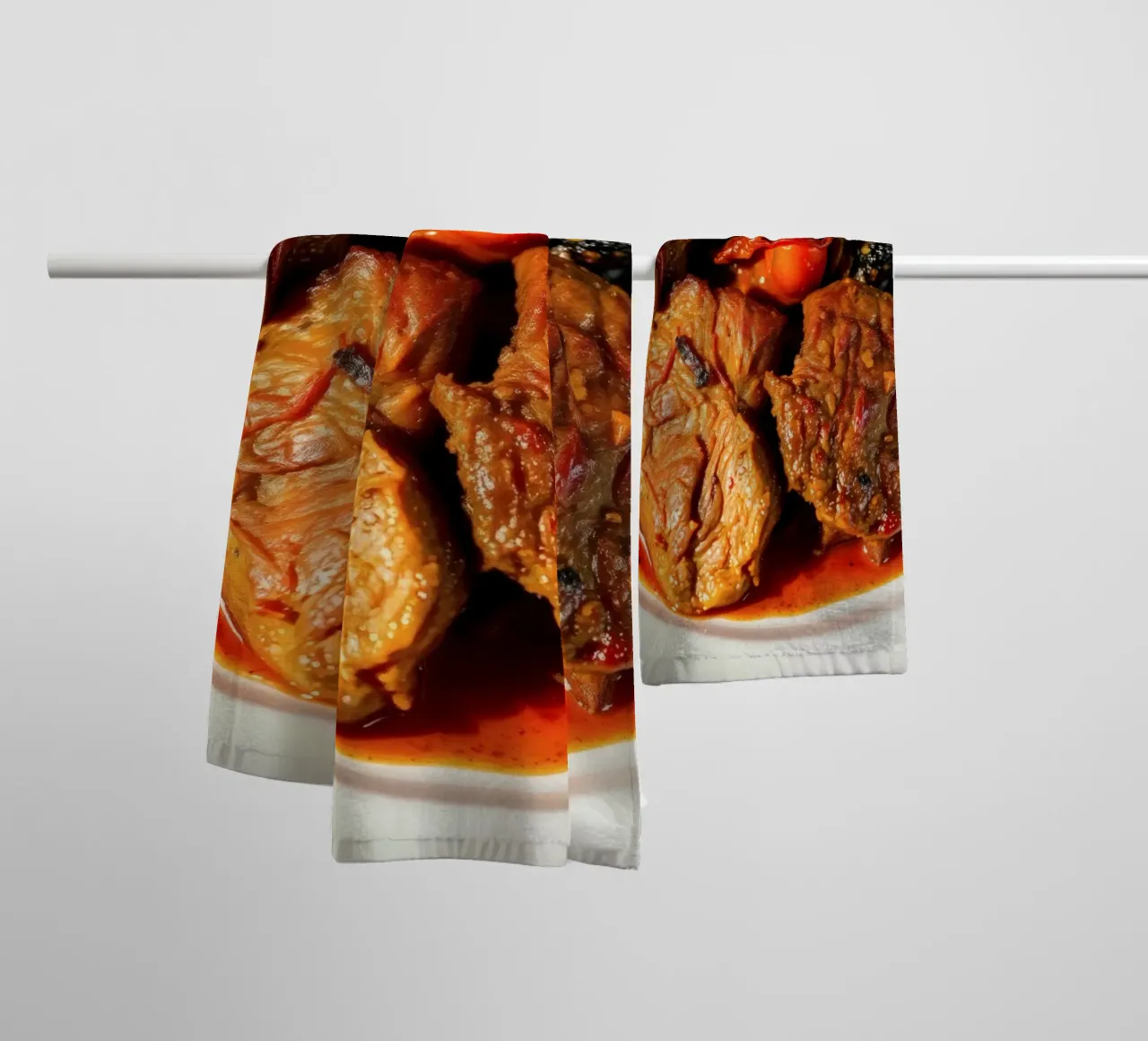 Sabroso estofado de ternera a fuego lento con hierbas y verduras toalla de baño de DesignDoodle