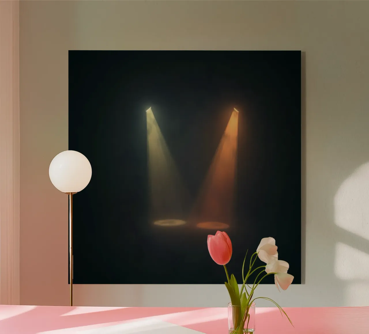 Dos haces de focos en contraste iluminan un escenario con niebla metacrilato de DesignDoodle