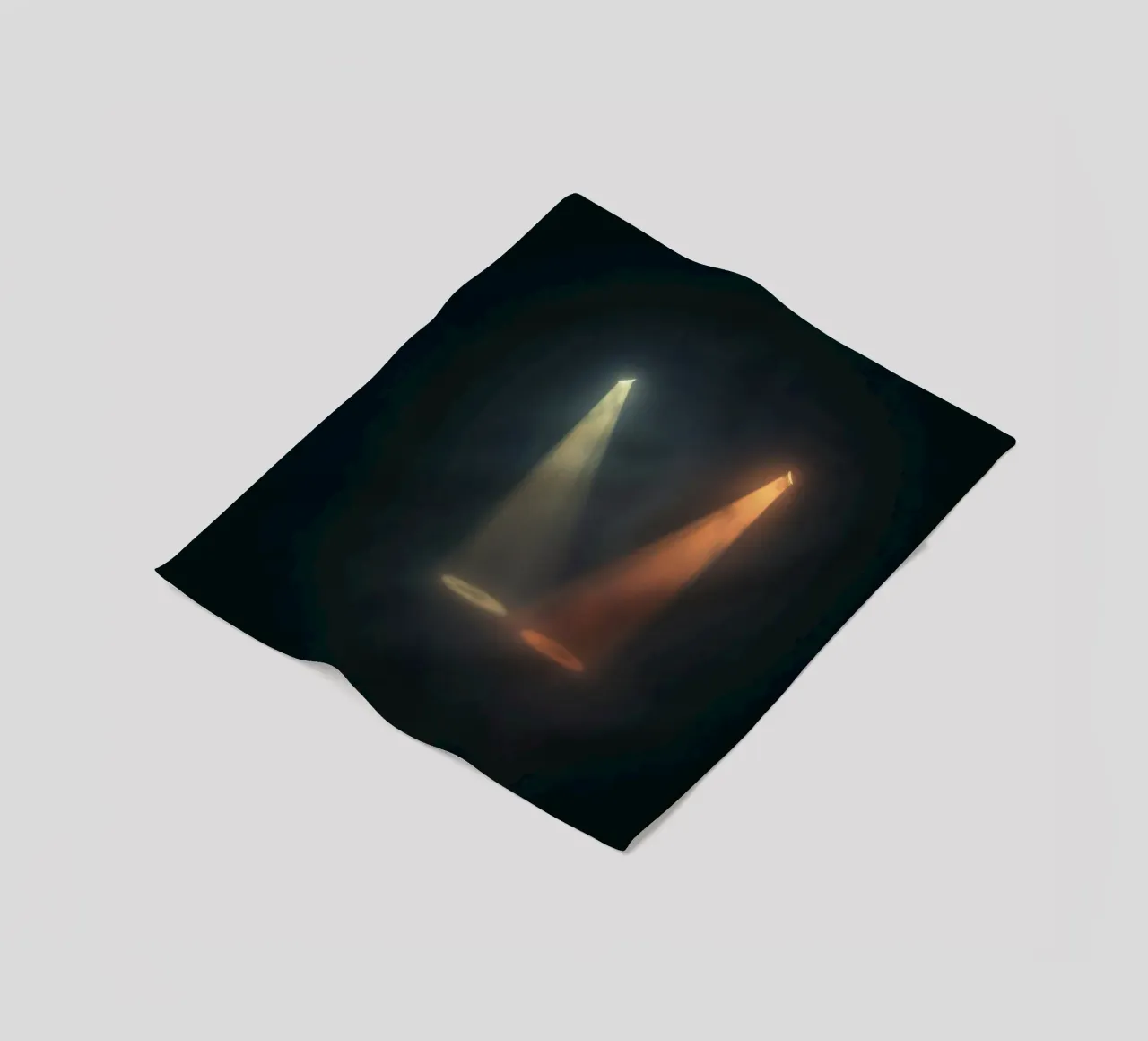 Dos haces de focos en contraste iluminan un escenario con niebla manta de franela de DesignDoodle