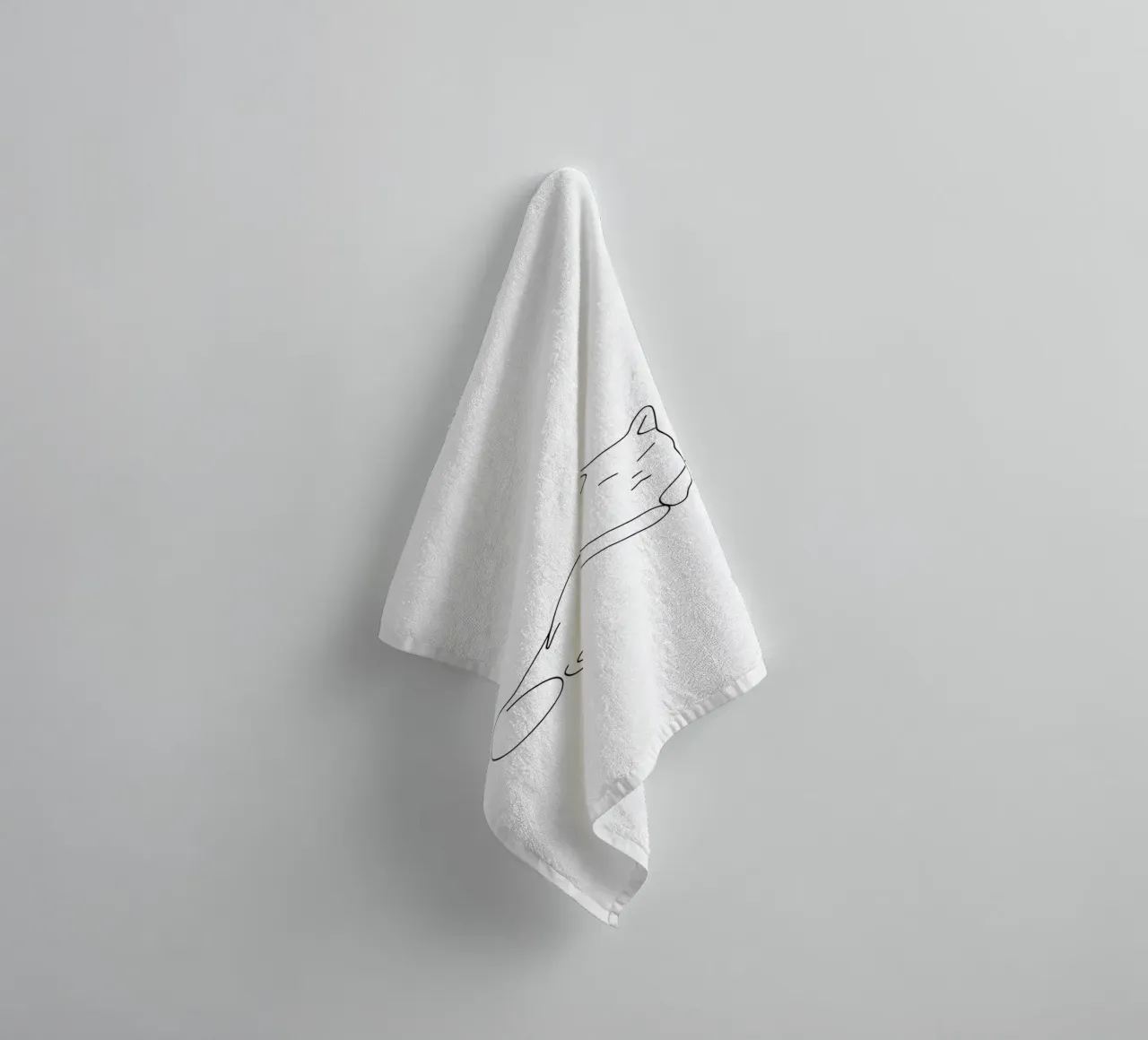 Minimalist Line Drawing of a Cat Sleeping | Modern Abstract towel by Viv Line Art