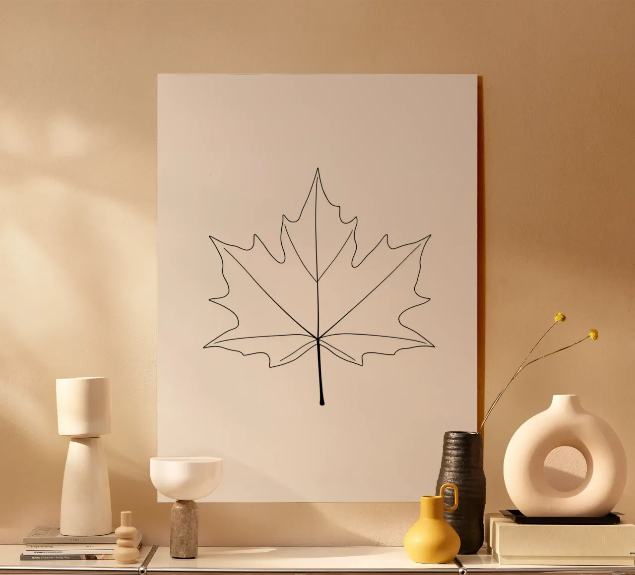 Dessin au trait minimaliste d'une feuille d'érable | Modern Abstract Ar plexiglas de Viv Line Art