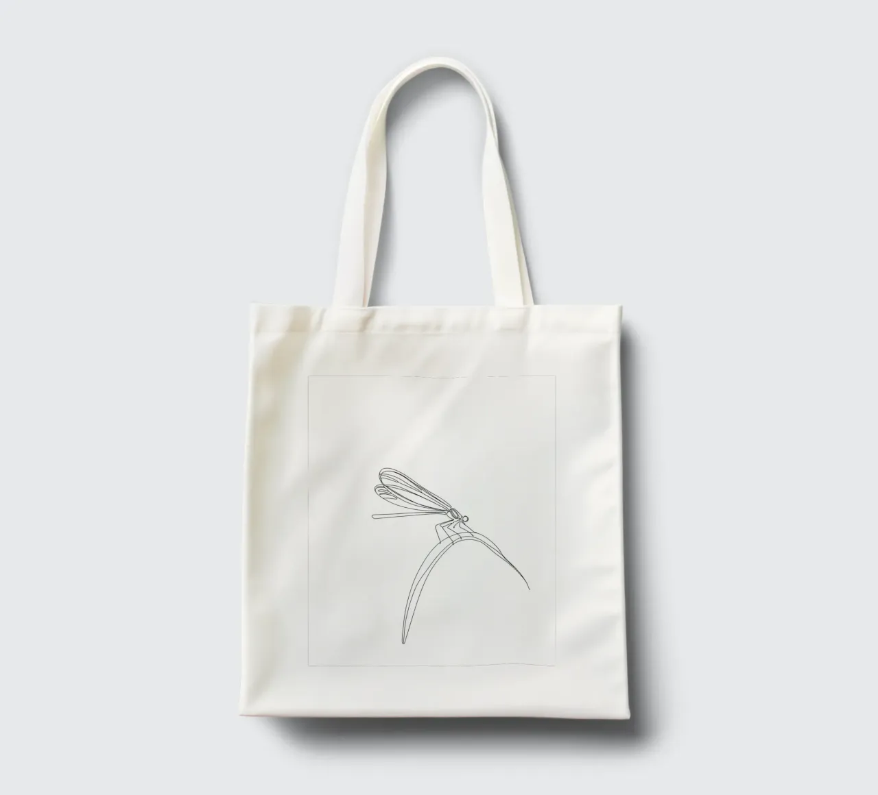 Minimalist Line Drawing of a Dragonfly | Modern Abstract Art tote bag by Viv Line Art