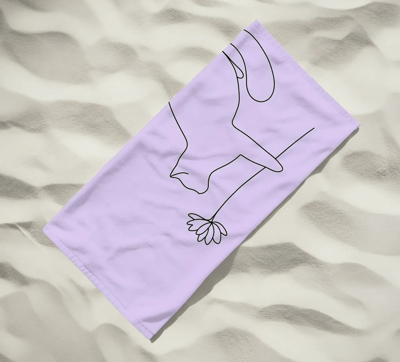 Disegno lineare minimalista di un gatto con un fiore | Abstra moderno telo mare da Viv Line Art
