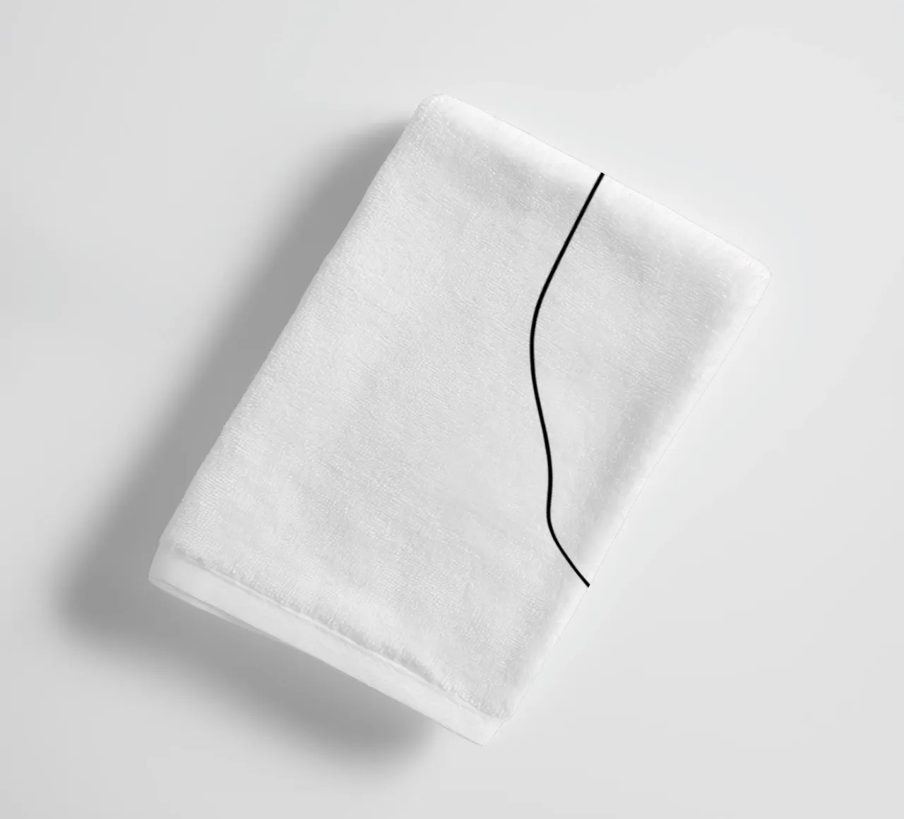 Dessin au trait minimaliste d'un chien paisible | Abstrait moderne serviette de bain de Viv Line Art