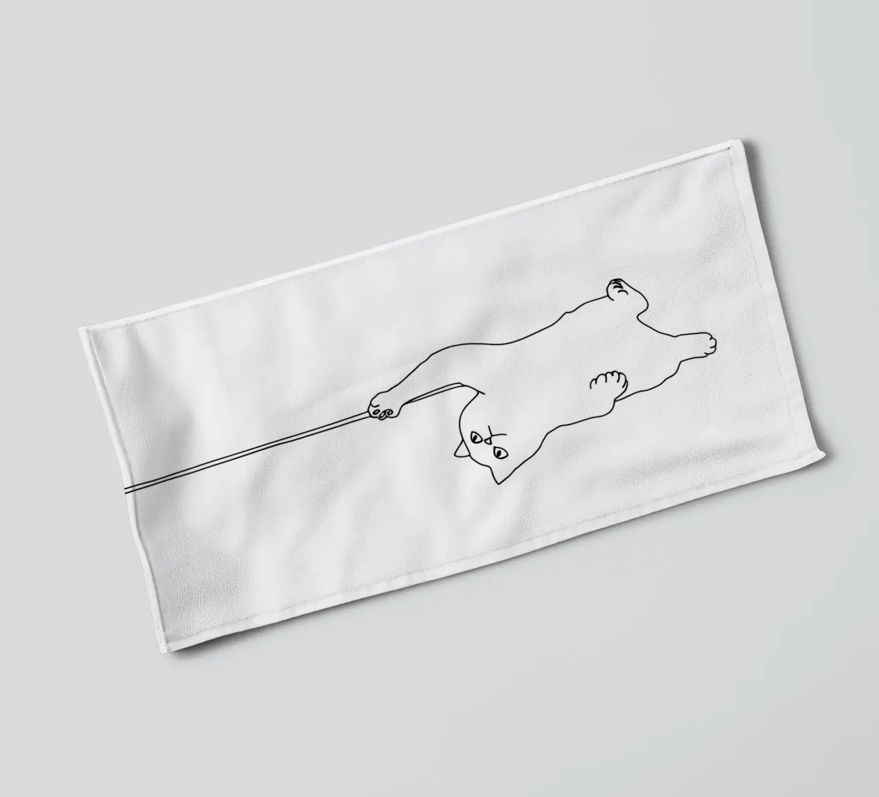 Disegno lineare minimalista di un gatto appeso a una corda | Moder asciugamano da bagno da Viv Line Art