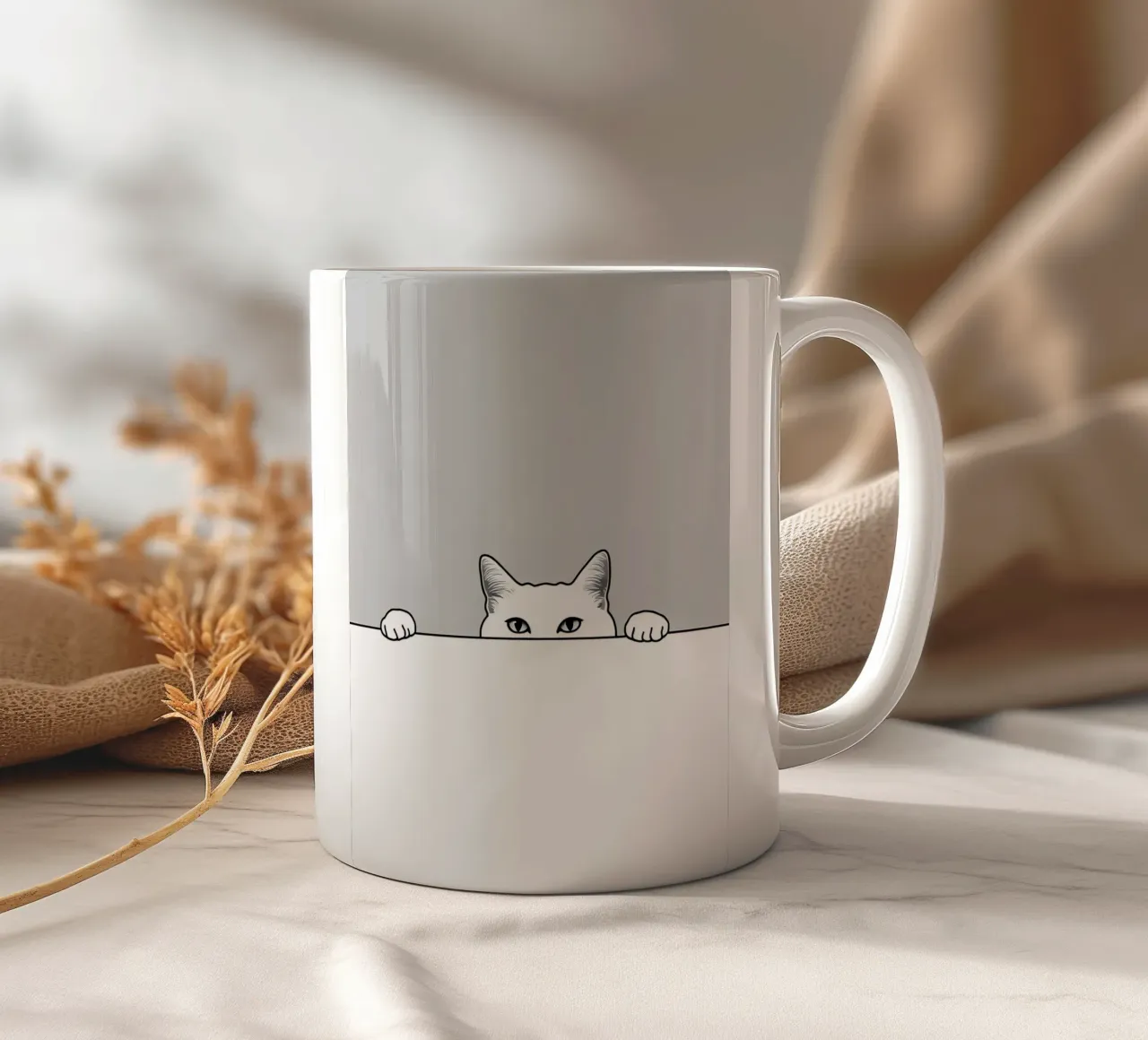 Dessin au trait minimaliste d'un chat qui regarde dans le vide - Abstrait moderne mug en céramique de Viv Line Art