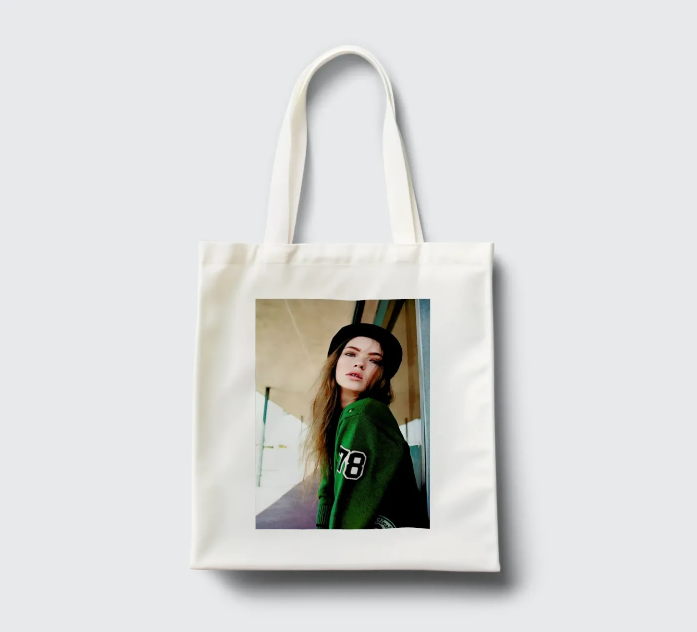 Teeth separated tote bag by Aysha Banos