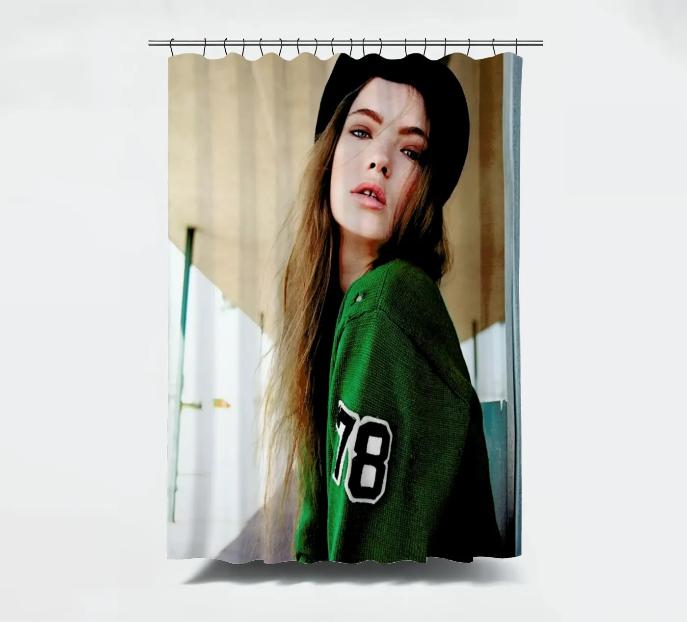 Teeth separated douchegordijn van Aysha Banos