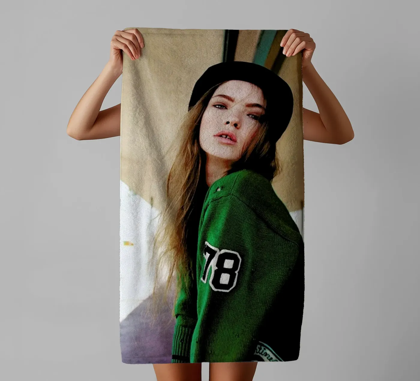 Teeth separated badhanddoek van Aysha Banos