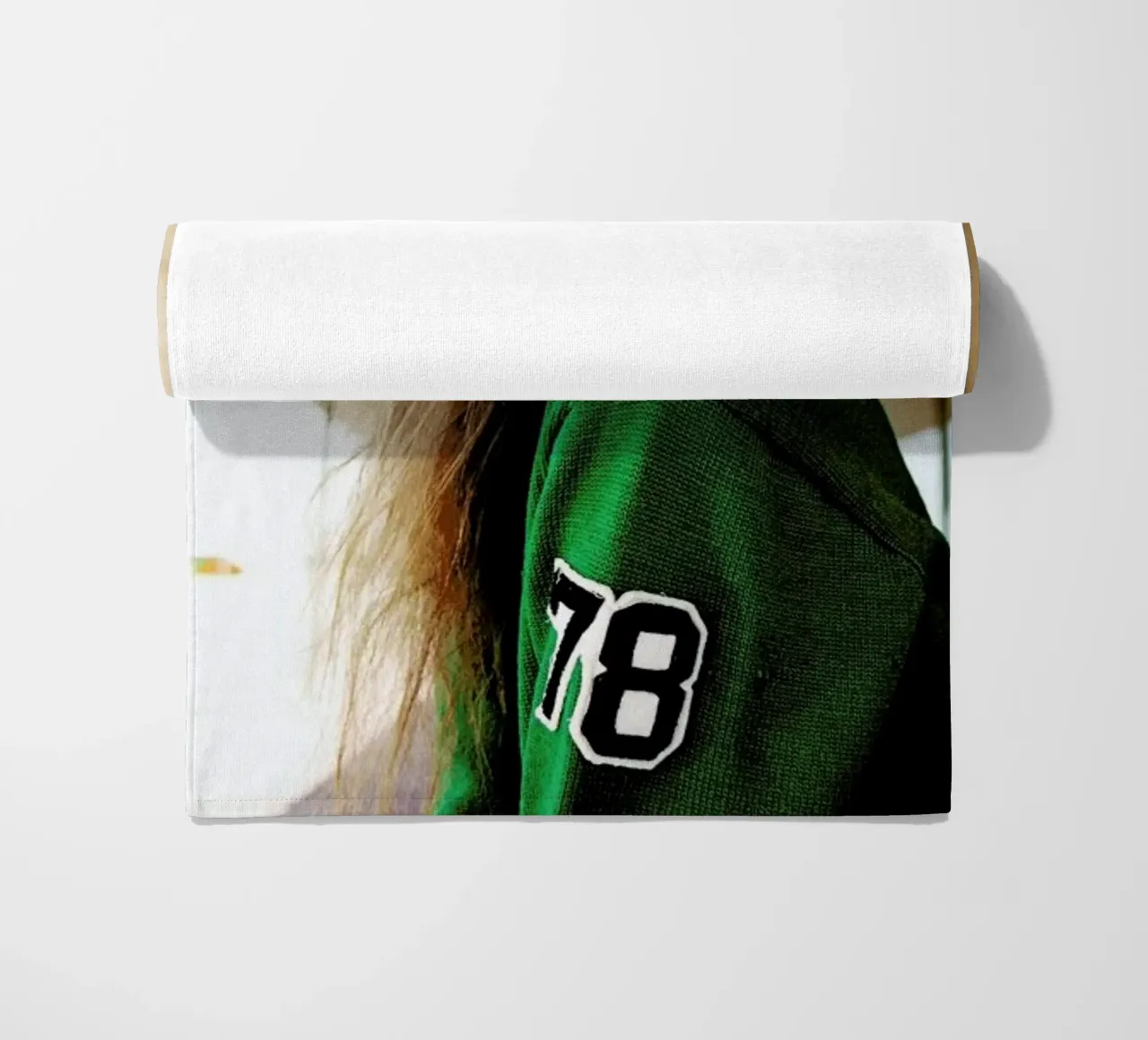 Teeth separated telo mare da Aysha Banos