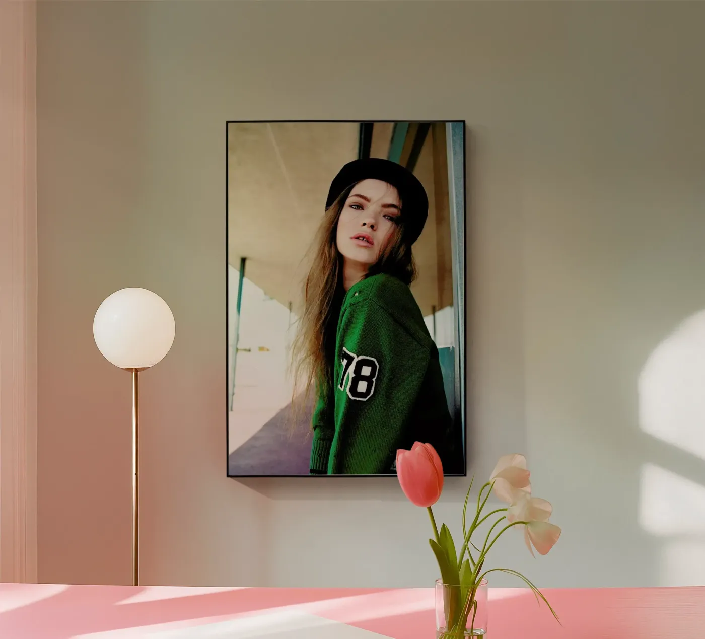 Teeth separated plexiglass da Aysha Banos