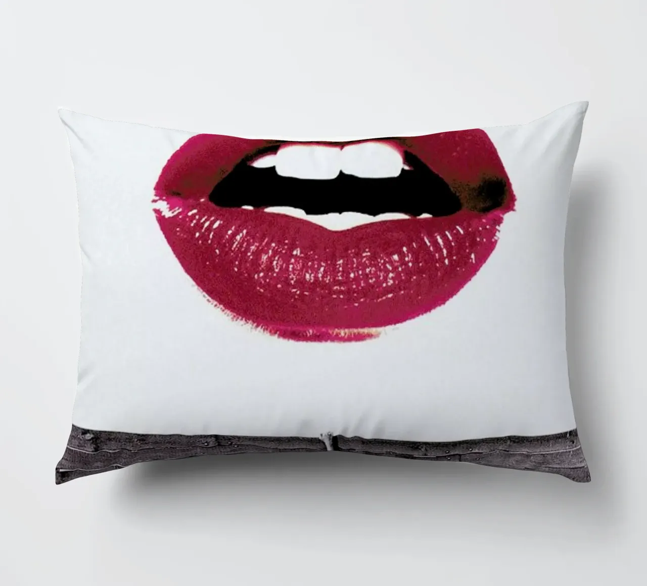 Curious Lips cuscino da Paste in Place