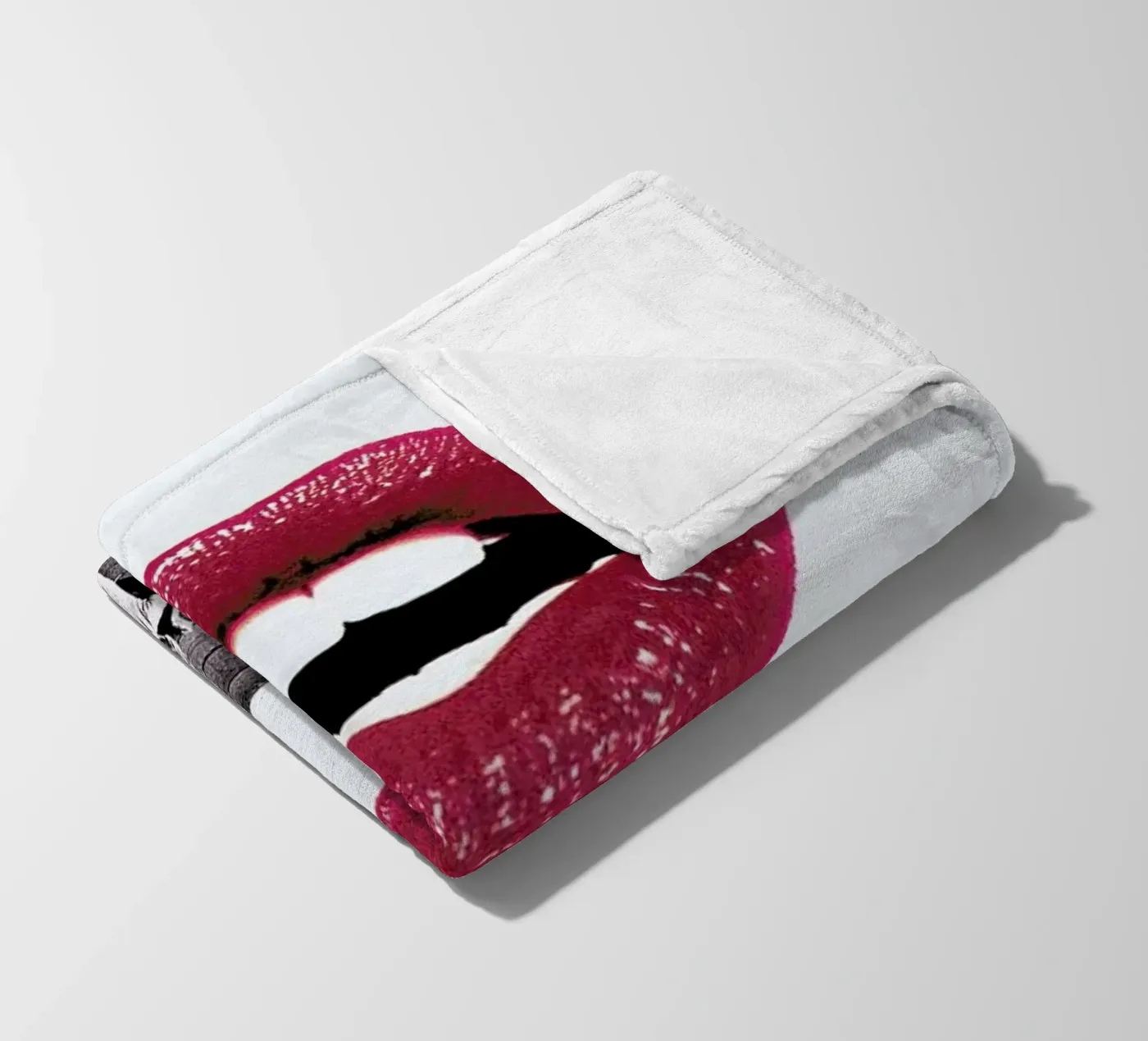 Curious Lips Fleecedecke von Paste in Place