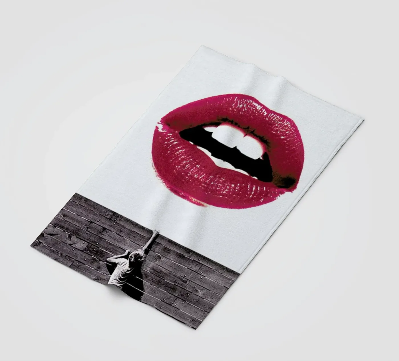 Curious Lips Fleecedecke von Paste in Place