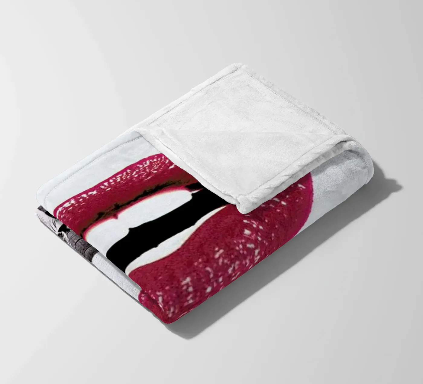 Curious Lips Fleecedecke von Paste in Place