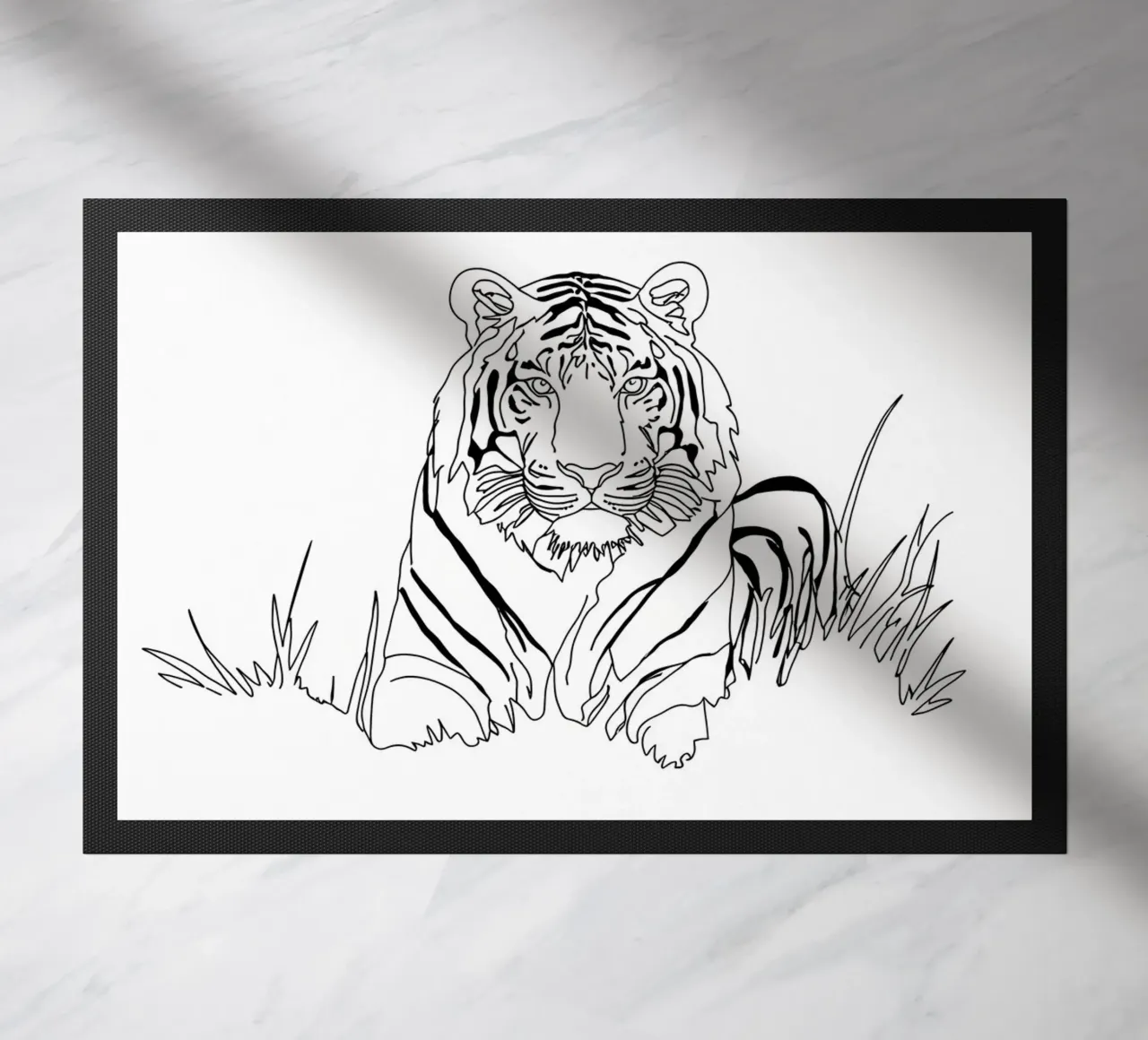 Dibujo lineal minimalista de un tigre en la hierba | Modern Abs felpudo de Viv Line Art
