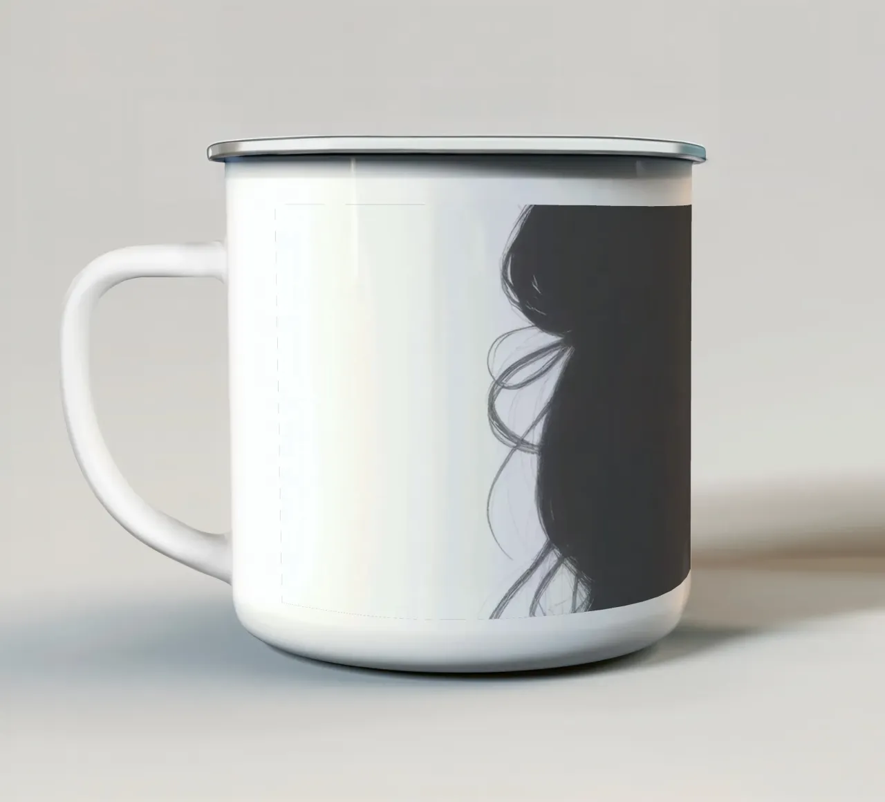 Silhouette di donna con acconciatura complessa e collana tazza in smalto da DesignDoodle