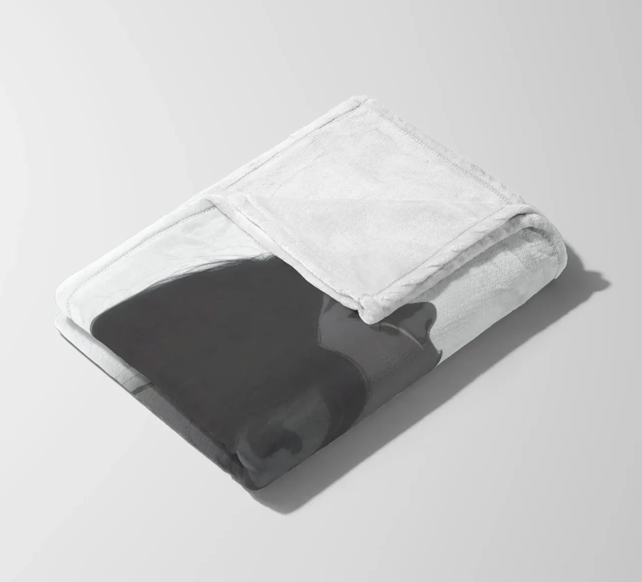Silhouette di donna con acconciatura complessa e collana coperta in pile da DesignDoodle