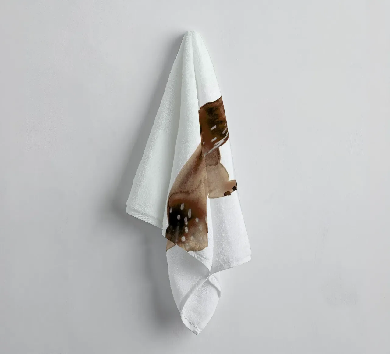 Bear towel by Farina Kuklinski