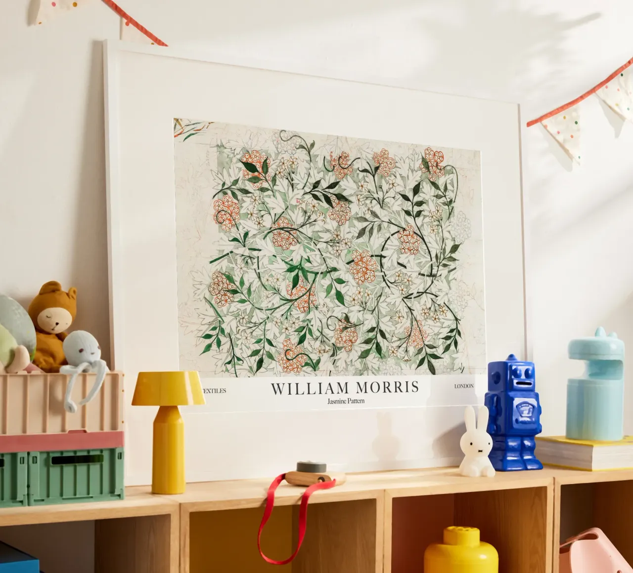 William Morris, Gelsomino poster con telaio in plastica da Peaches Art Prints