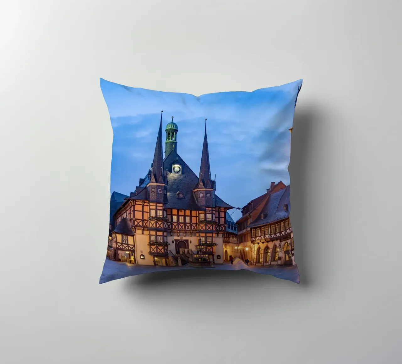 Rathaus Wernigerode cuscino da Reisefotografie - Bilder aus aller Welt