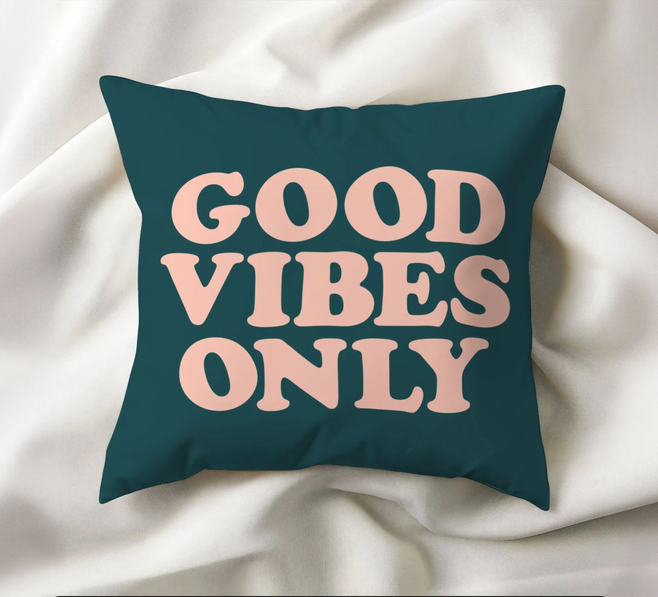 Good Vibes Only Retro Typography Design cuscino da THE MOTIVATED TYPE