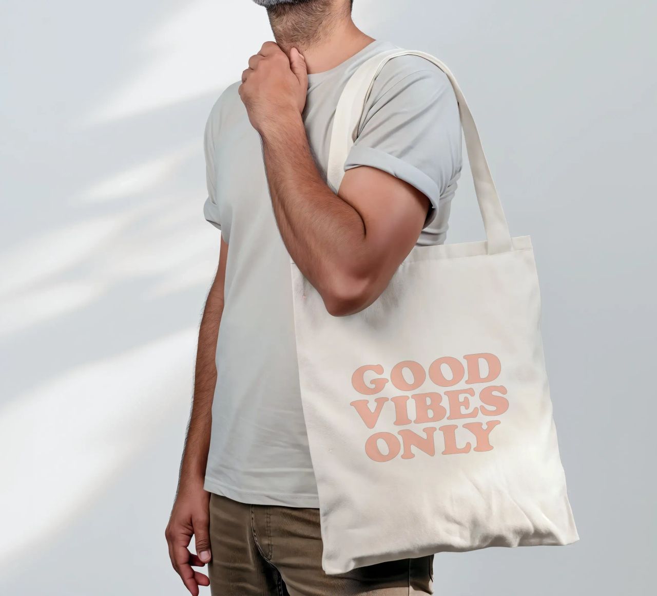 Good Vibes Only Retro Typography Design borsa in juta da THE MOTIVATED TYPE
