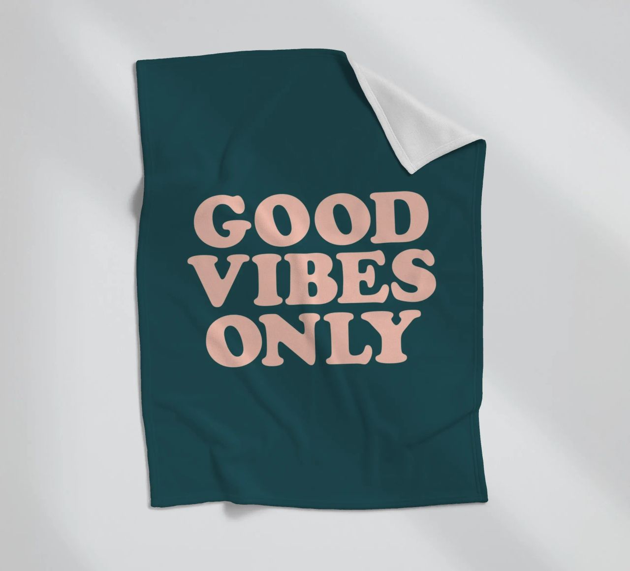 Good Vibes Only Retro Typography Design coperta in pile da THE MOTIVATED TYPE