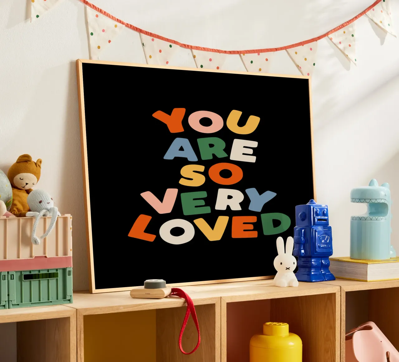 You Are So Very Loved en rouge, vert, bleu, jaune et pêche hahnemühle de THE MOTIVATED TYPE