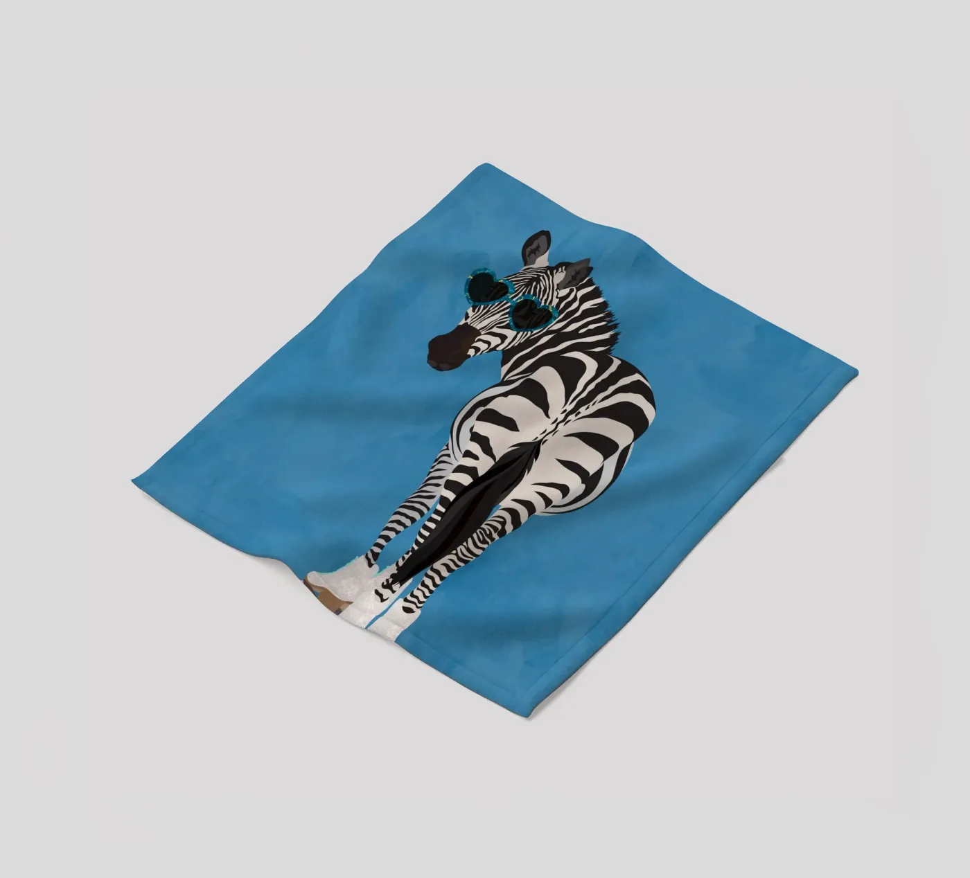 Zebra Rollerskating Fleecedecke von SarahManovski
