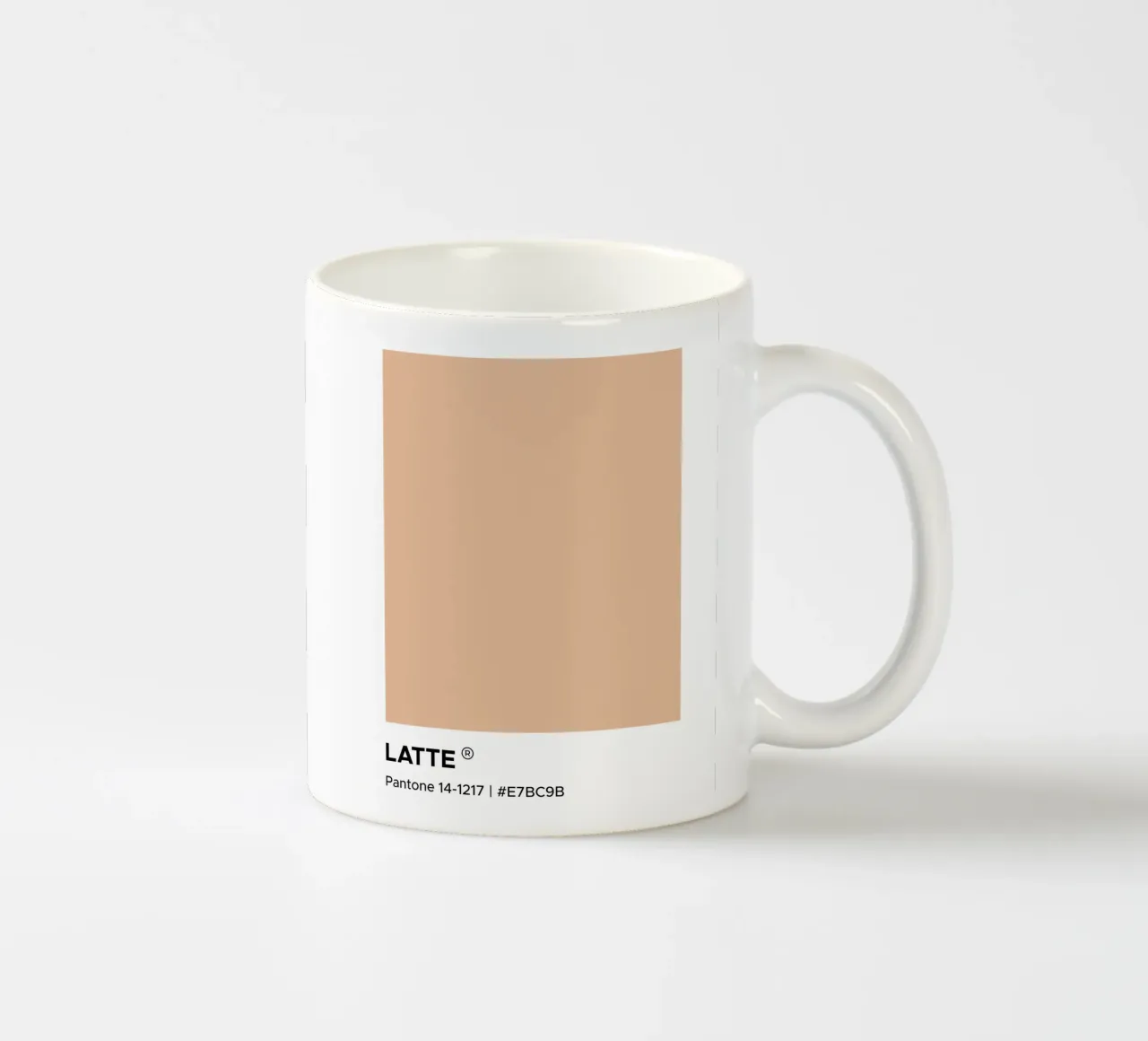 Latte Pantone tazza in ceramica da Paigaam Studio