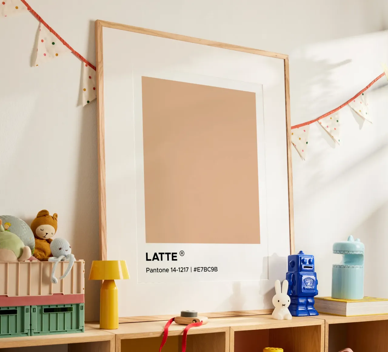 Latte Pantone poster da Paigaam Studio
