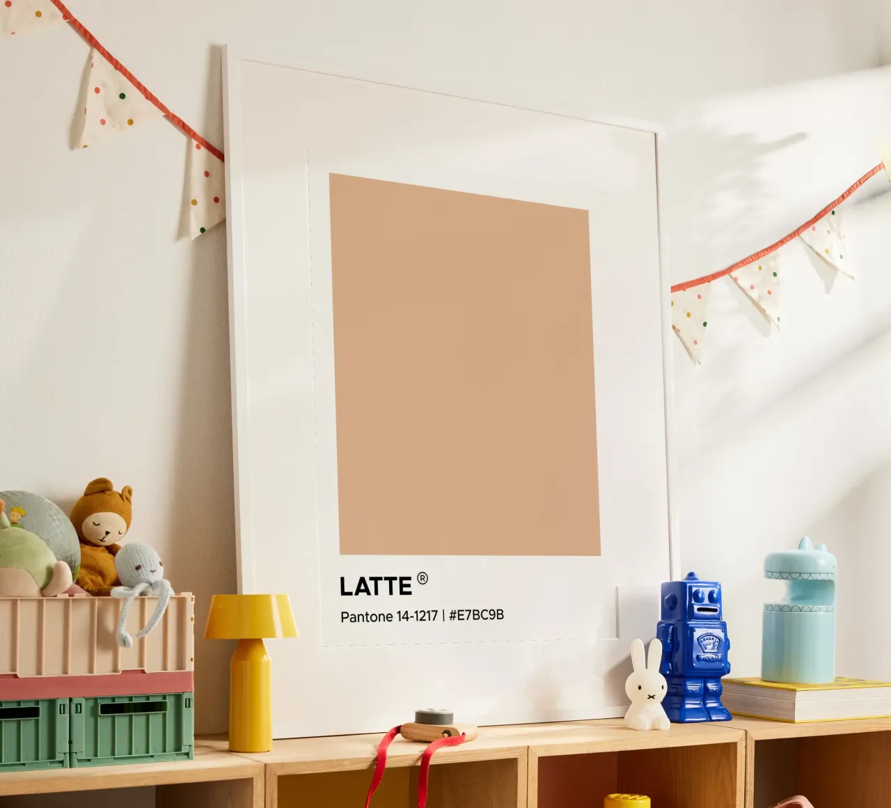 Latte Pantone poster da Paigaam Studio