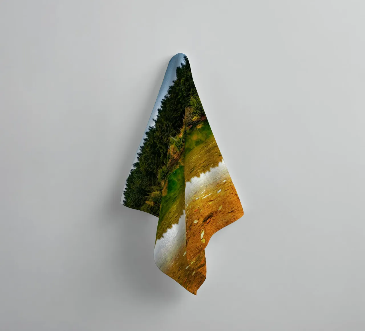 Reflection of the forest in the "small lake" Oberwiesenthal towel by Marcus Beckert | Fotografie