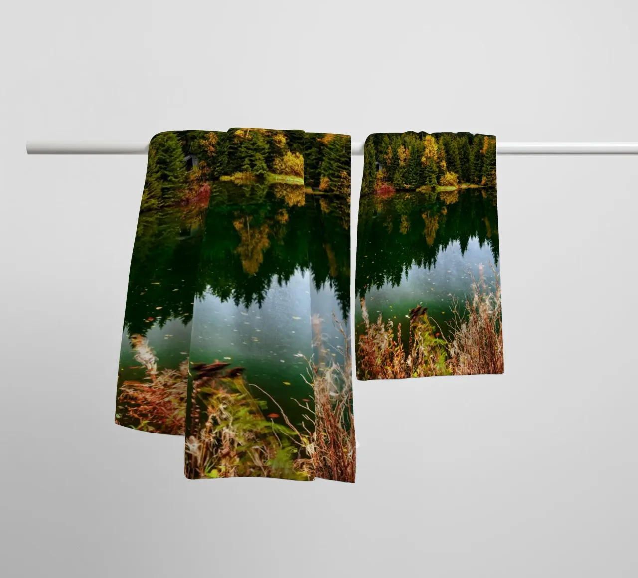 Reflection of the trees in the "Kleiner See" lake in Oberwiesenthal towel by Marcus Beckert | Fotografie